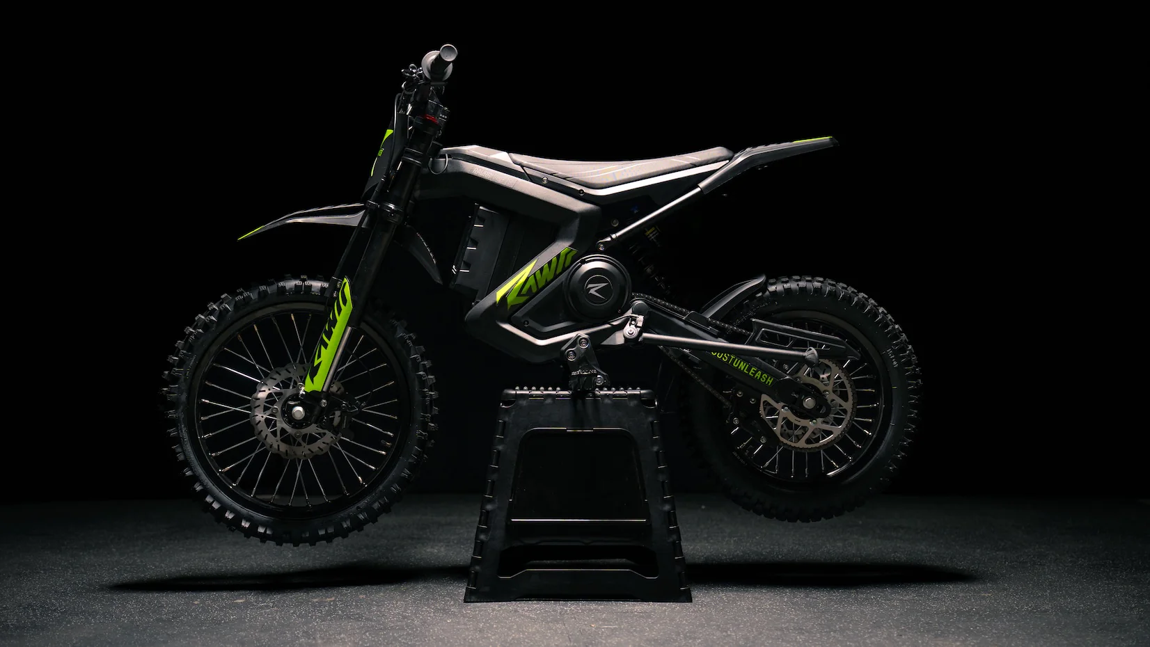 RAWRR MINI R17 72V Electric Dirt Bike - 28mph Top Speed Electric Bike - Image 5