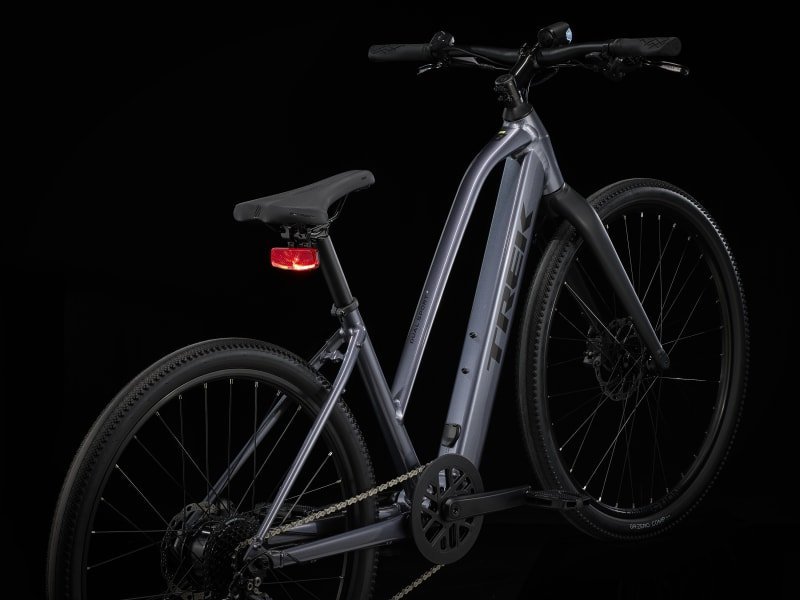 TREK Dual Sport +2 Stagger Bicycle - 20mph Top Speed Electric Bike - Image 7