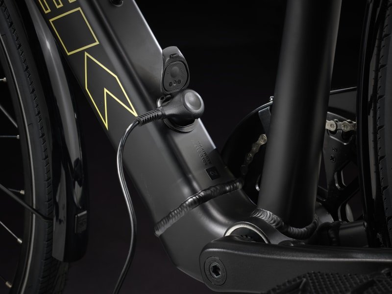 TREK FX+2 Commuter Bicycle - 20mph Top Speed Electric Bike - Image 4