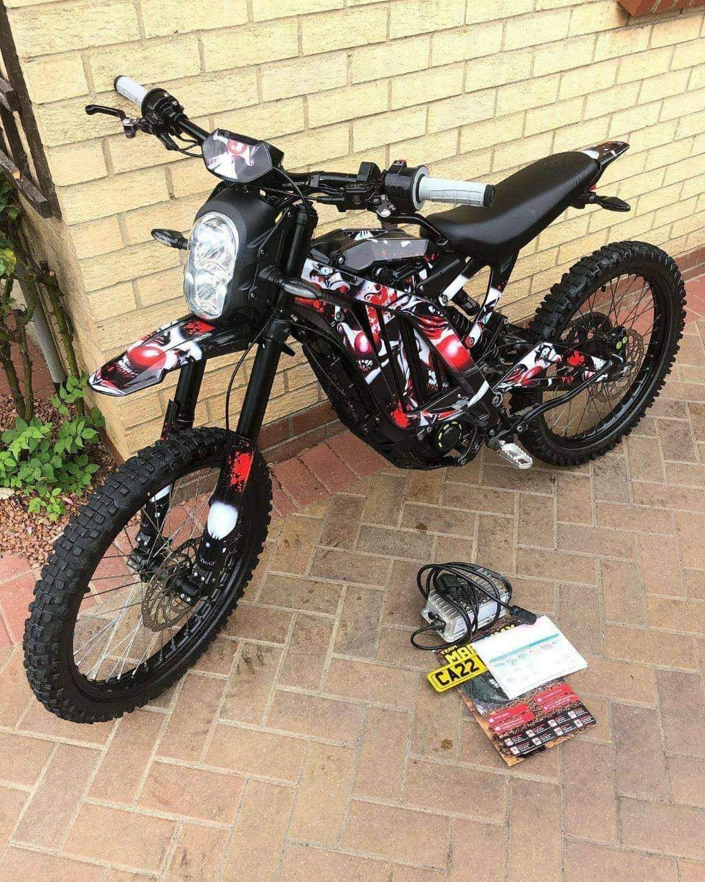 Fairly Used Sur-Ron LBX 2022 - 28mph Top Speed Electric Bike - Image 4