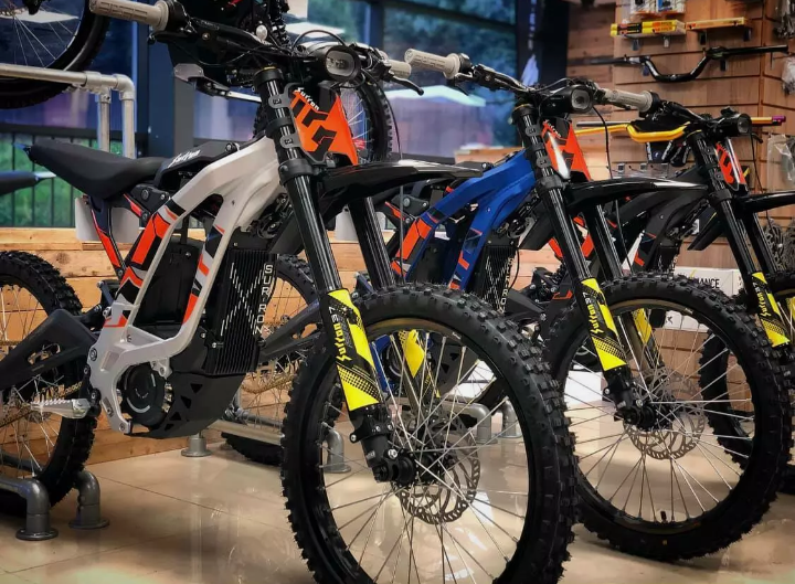 Fairly Used Sur-Ron LBX 2022 - 28mph Top Speed Electric Bike
